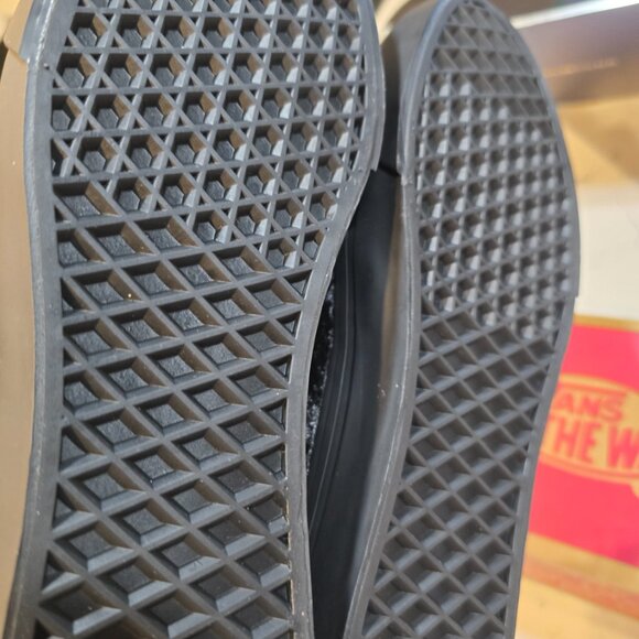 Vans MARY JANE Hearts Black VN000CRR458 Womens Sneakers Shoes size 8 BALLET NEW - Picture 7 of 12